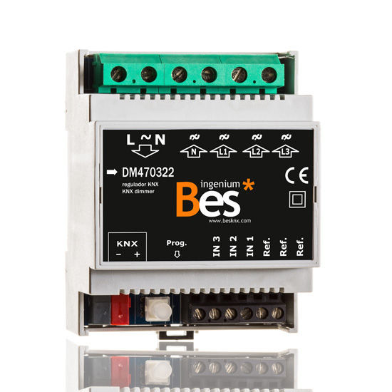 Slika 3-channel universal dimmer - 3x200W - DIN format