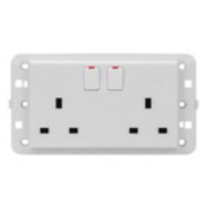 Slika TWIN SWITCHED SOCKET BRITISH STAN.2P+E 13A PEARL WHITE